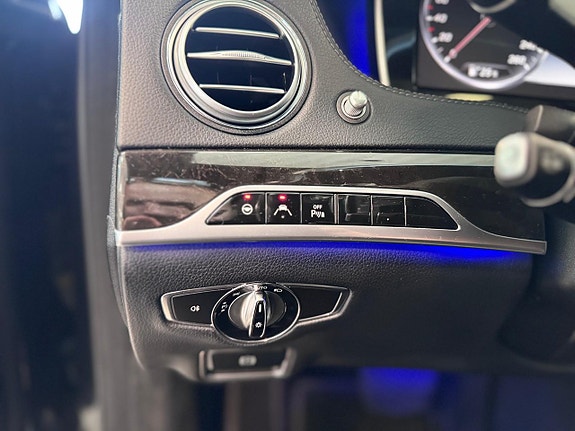 Mercedes-Benz S350 23 of 30