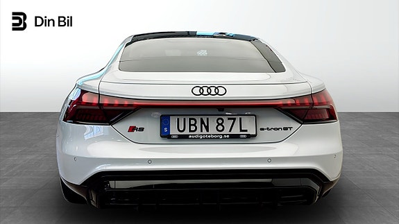Audi e-tron 5 of 14