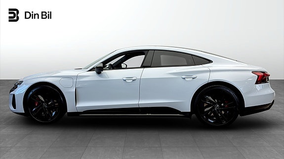 Audi e-tron 2 of 14