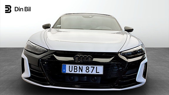 Audi e-tron 4 of 14