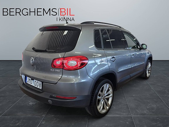 Volkswagen Tiguan 4 of 22