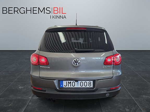 Volkswagen Tiguan 6 of 22