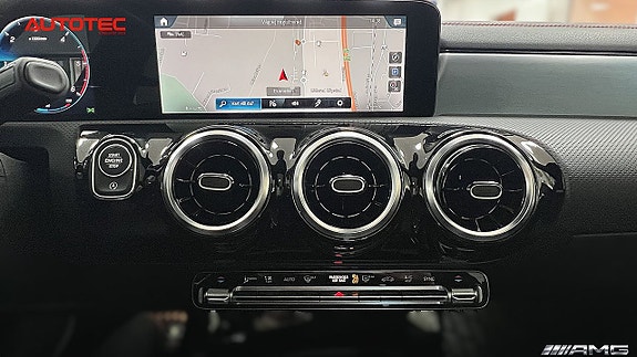 Mercedes-Benz CLA200 d 17 of 27