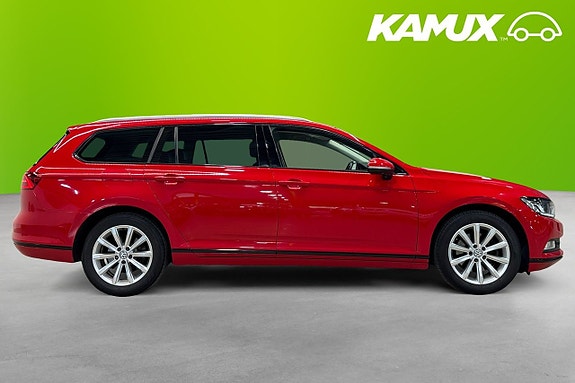 Volkswagen Passat 2 of 5