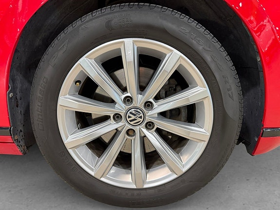 Volkswagen Passat 8 of 22