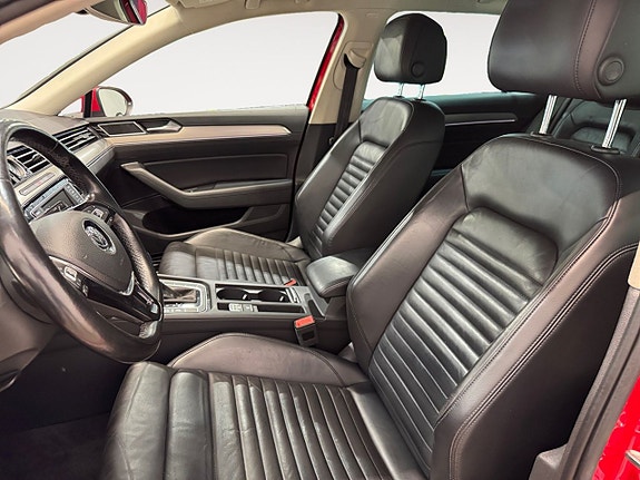Volkswagen Passat 9 of 22