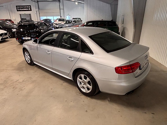 Audi A4 4 of 9