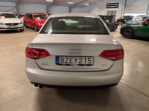 Audi A4 5 of 9