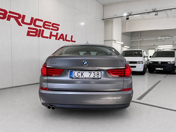 BMW 530d 3 of 5