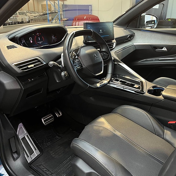 Peugeot 3008 9 of 13