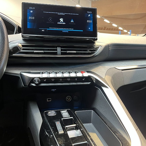 Peugeot 3008 12 of 13