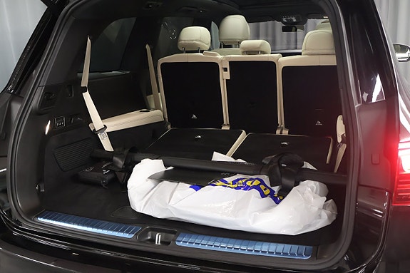 Mercedes-Benz GLS450 d 29 of 30