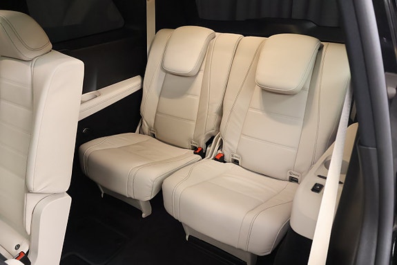 Mercedes-Benz GLS450 d 13 of 30