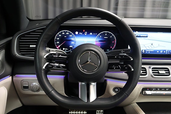 Mercedes-Benz GLS450 d 17 of 30
