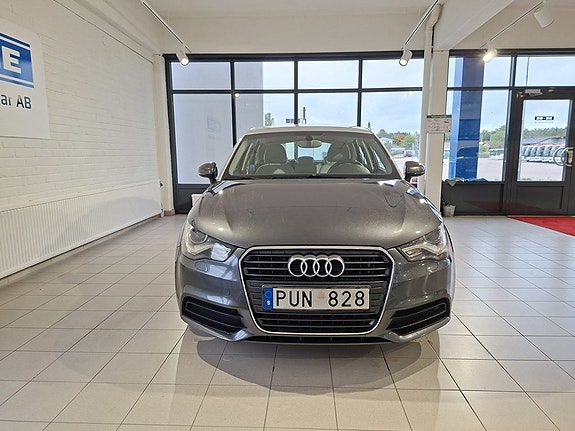 Audi A1 2 of 14