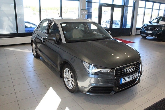 Audi A1 2 of 5