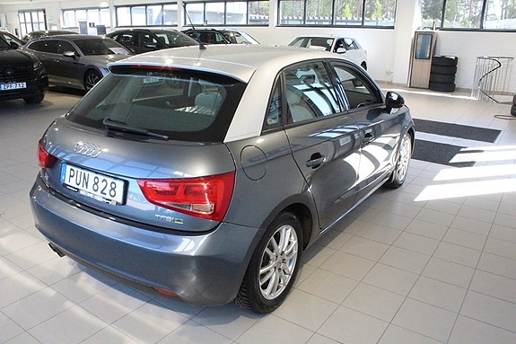 Audi A1 4 of 5