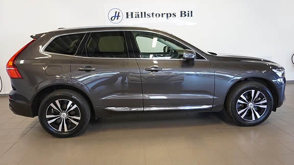 Volvo XC60 2 of 5