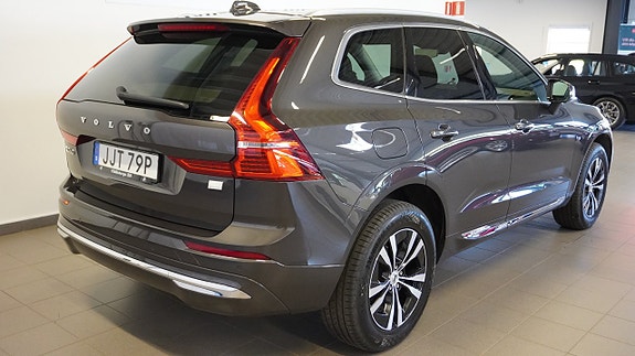 Volvo XC60 3 of 5