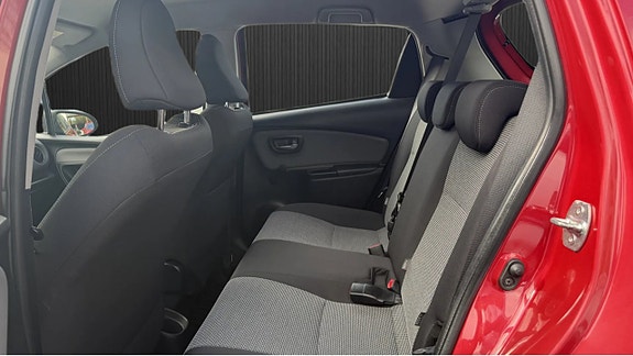 Toyota Yaris 6 of 6