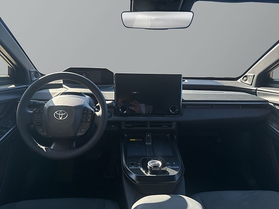 Toyota C-HR+ 8 of 14