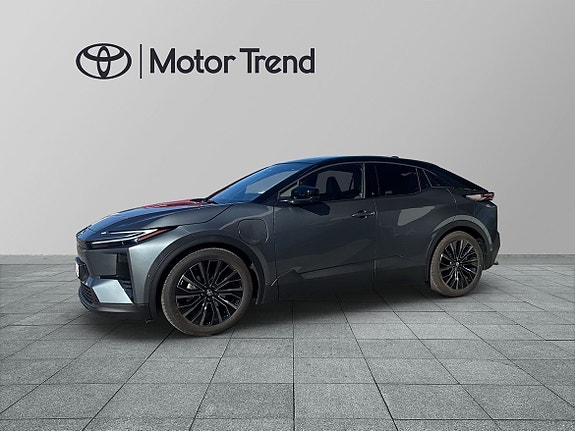 Toyota C-HR+ 3 of 14