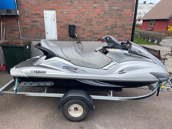 Yamaha FX Cruiser HO 2011 | 234 h | Trailer + GPS | 72 000 kr 3 of 5