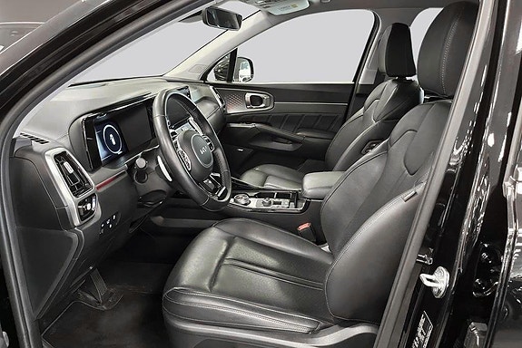 Kia Sorento 8 of 14