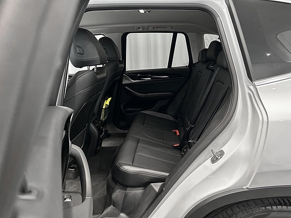 BMW X3 8 of 15