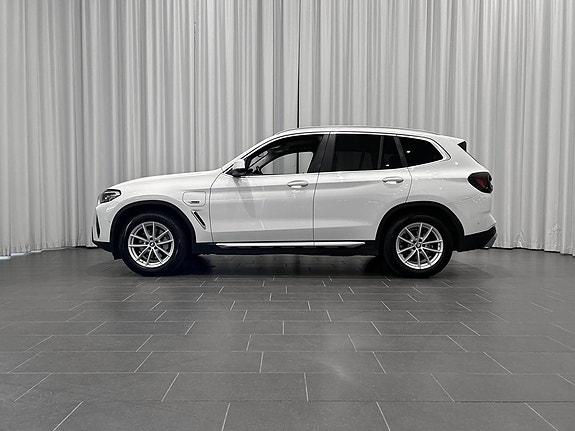 BMW X3 2 of 5