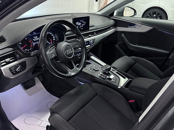 Audi A4 12 of 29