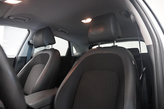 Hyundai Kona 4 of 5