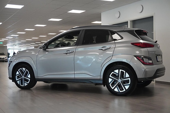 Hyundai Kona 2 of 5