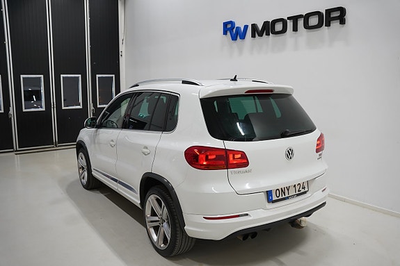 Volkswagen Tiguan 4 of 5