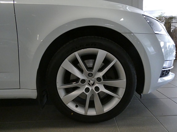 Skoda Octavia 4 of 5