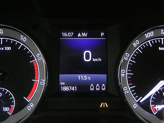 Skoda Octavia 16 of 22