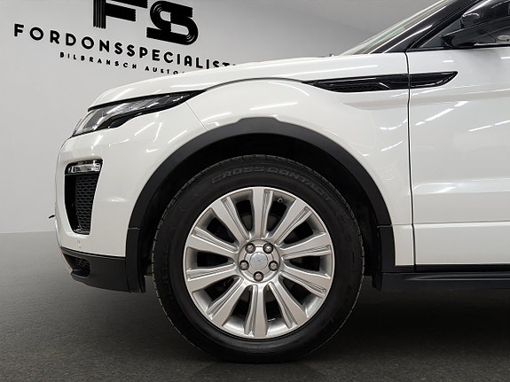 Land Rover Range Rover Evoque 22 of 28
