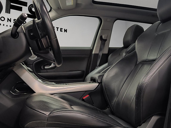 Land Rover Range Rover Evoque 16 of 28