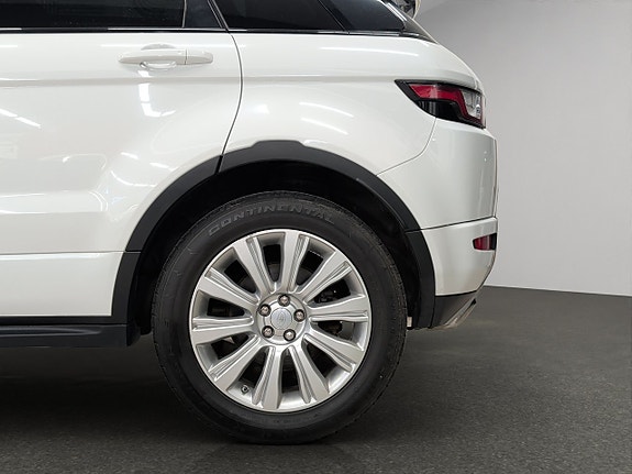 Land Rover Range Rover Evoque 23 of 28