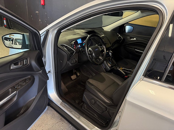 Ford Kuga 12 of 23