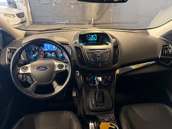 Ford Kuga 17 of 23
