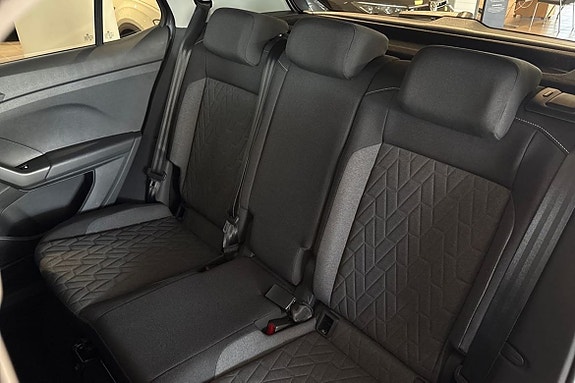 Volkswagen T-Cross 18 of 22