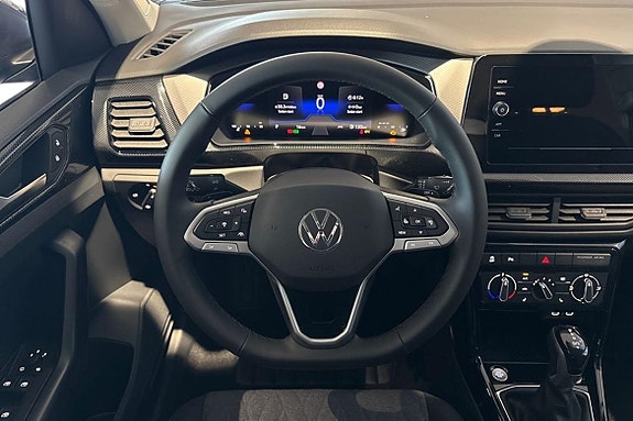 Volkswagen T-Cross 11 of 22