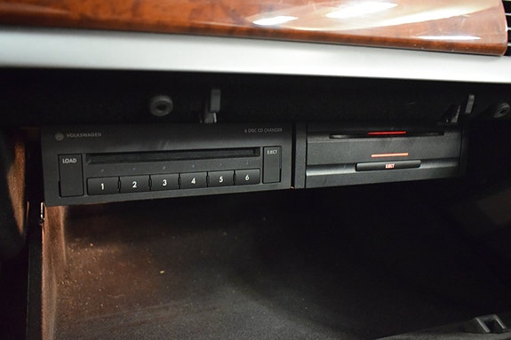 Volkswagen Phaeton 16 of 23