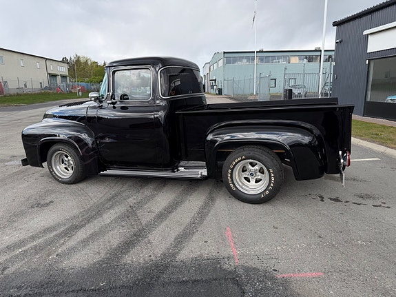 Ford F-100 10 of 18