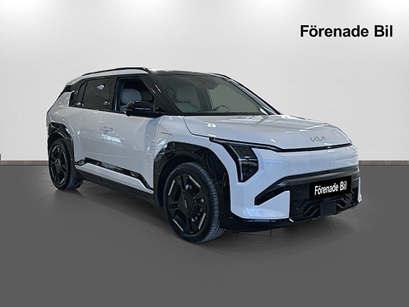 Kia EV3 3 of 5