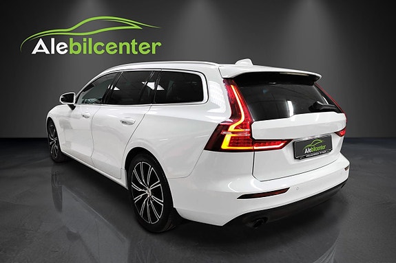 Volvo V60 3 of 5