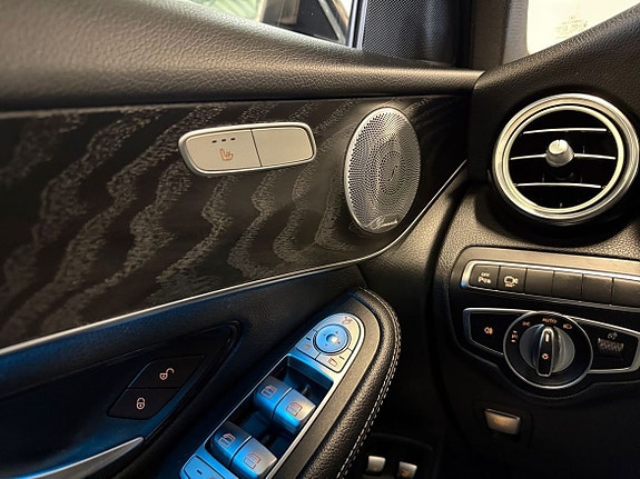 Mercedes-Benz GLC220 d 13 of 17
