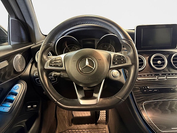 Mercedes-Benz GLC220 d 10 of 17