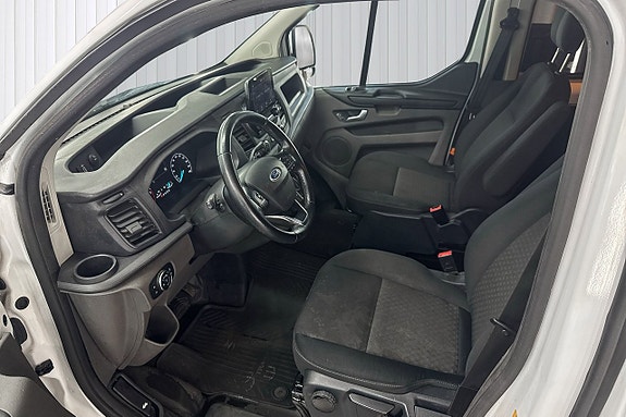 Ford Transit Custom 14 of 17